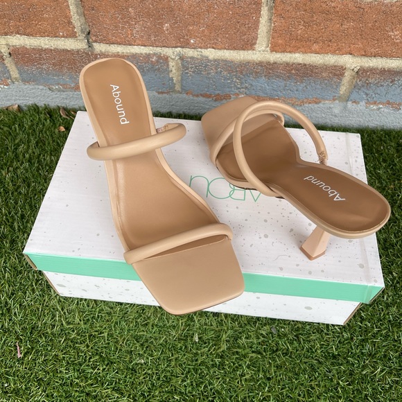 beige open toe slip on sandals - Picture 4 of 4